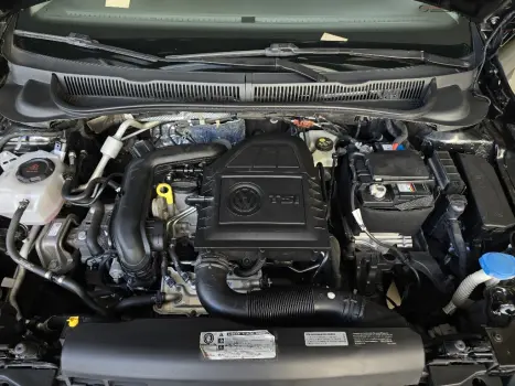 VOLKSWAGEN Polo Hatch 1.0 12V 4P 200 TSI  COMFORTLINE AUTOM�TICO, Foto 18