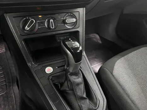 VOLKSWAGEN Polo Hatch 1.0 4P 170 TSI COMFORTLINE AUTOM�TICO, Foto 15