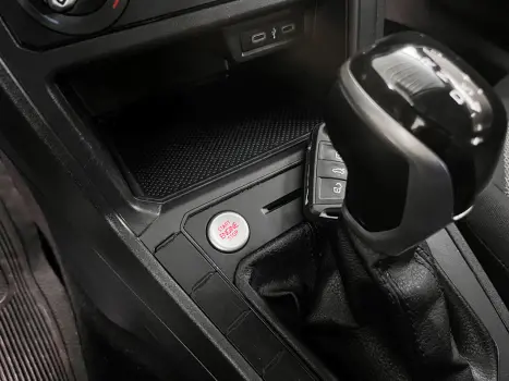 VOLKSWAGEN Polo Hatch 1.0 4P 170 TSI COMFORTLINE AUTOM�TICO, Foto 16