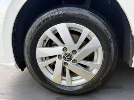 VOLKSWAGEN Polo Hatch 1.0 12V 4P 200 TSI  COMFORTLINE AUTOM�TICO, Foto 14