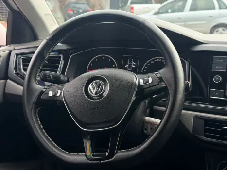 VOLKSWAGEN Polo Hatch 1.0 12V 4P 200 TSI  COMFORTLINE AUTOM�TICO, Foto 10