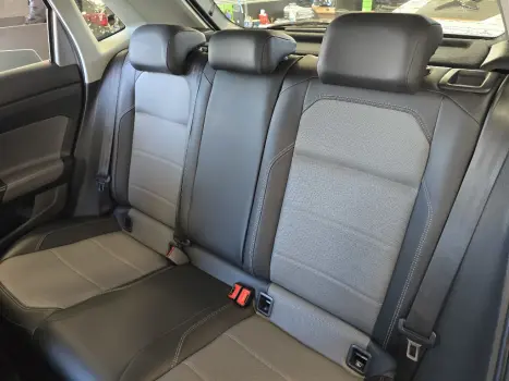 VOLKSWAGEN Polo Hatch 1.0 12V 4P 200 TSI HIGHLINE AUTOM�TICO, Foto 17