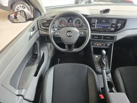 VOLKSWAGEN Polo Hatch 1.0 12V 4P 200 TSI  COMFORTLINE AUTOM�TICO, Foto 10