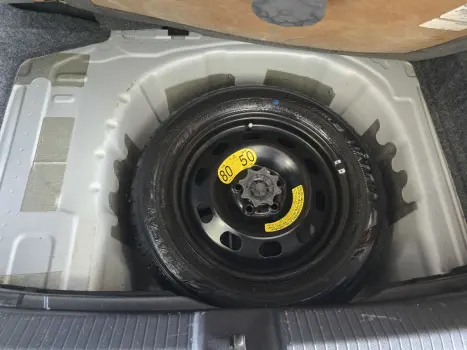 VOLKSWAGEN Polo Hatch 1.0 12V 4P 200 TSI  COMFORTLINE AUTOM�TICO, Foto 16