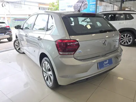 VOLKSWAGEN Polo Hatch 1.0 12V 4P 200 TSI HIGHLINE AUTOM�TICO, Foto 4