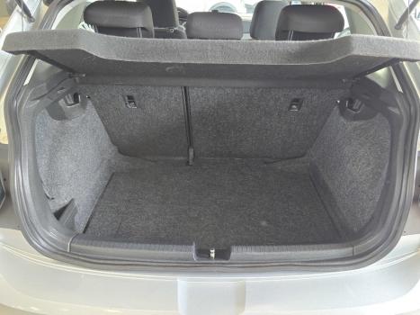 VOLKSWAGEN Polo Hatch 1.0 12V 4P 200 TSI  COMFORTLINE AUTOM�TICO, Foto 15