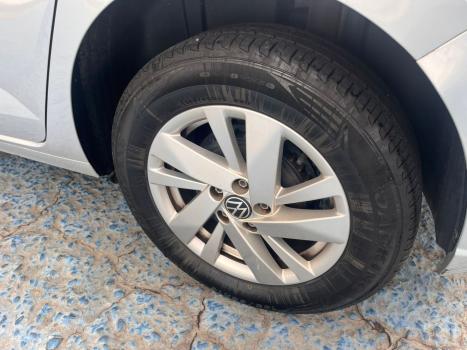 VOLKSWAGEN Polo Hatch 1.0 12V 4P 200 TSI  COMFORTLINE AUTOM�TICO, Foto 12