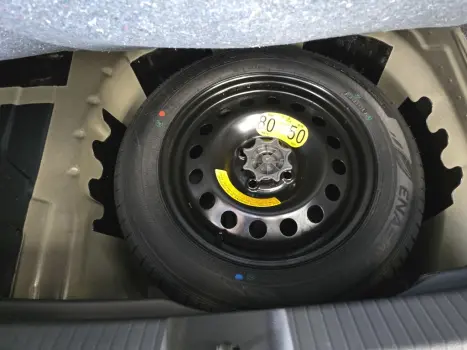 VOLKSWAGEN Polo Hatch 1.0 12V 4P MPI TRACK 1st EDITION, Foto 18