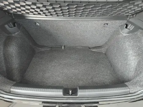 VOLKSWAGEN Polo Hatch 1.0 12V 4P MPI TRACK 1st EDITION, Foto 17