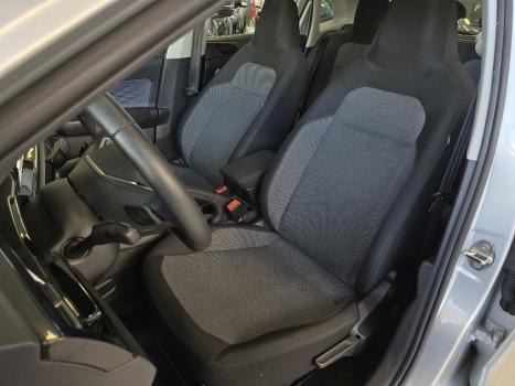 VOLKSWAGEN Polo Hatch 1.0 4P 170 TSI COMFORTLINE AUTOM�TICO, Foto 15