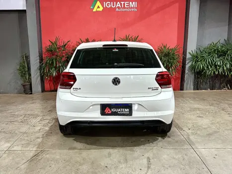 VOLKSWAGEN Polo Hatch 1.0 12V 4P 200 TSI HIGHLINE AUTOM�TICO, Foto 17