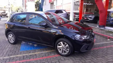 VOLKSWAGEN Polo Hatch 1.0 12V 4P 200 TSI  COMFORTLINE AUTOM�TICO, Foto 11