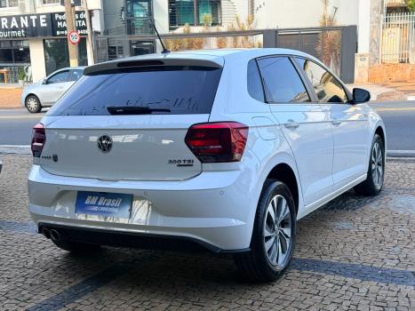 VOLKSWAGEN Polo Hatch 1.0 12V 4P 200 TSI  COMFORTLINE AUTOM�TICO, Foto 4