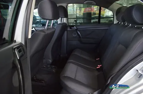 VOLKSWAGEN Polo Sedan 1.6 4P COMFORTLINE FLEX, Foto 4