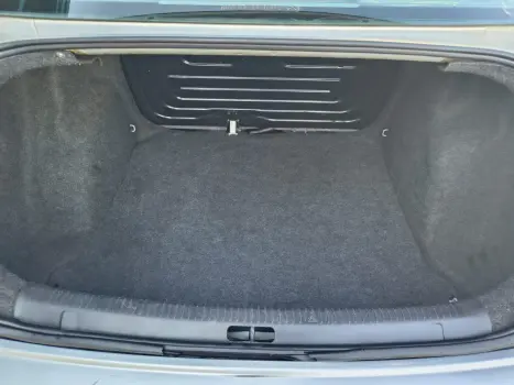 VOLKSWAGEN Polo Sedan 1.6 4P FLEX, Foto 5