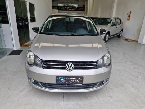 VOLKSWAGEN Polo Sedan 2.0 4P COMFORTLINE, Foto 4