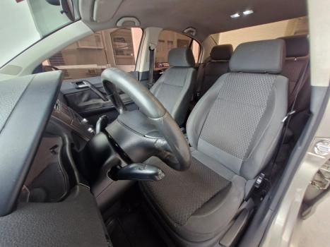 VOLKSWAGEN Polo Sedan 2.0 4P COMFORTLINE, Foto 15