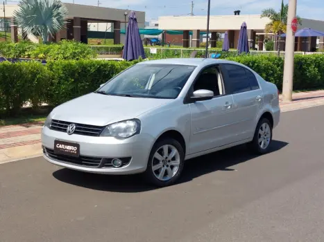 VOLKSWAGEN Polo Sedan 1.6 4P COMFORTLINE FLEX, Foto 1