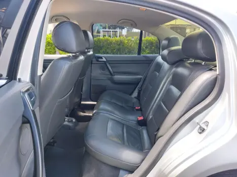 VOLKSWAGEN Polo Sedan 1.6 4P COMFORTLINE FLEX, Foto 18