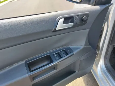 VOLKSWAGEN Polo Sedan 1.6 4P COMFORTLINE FLEX, Foto 19