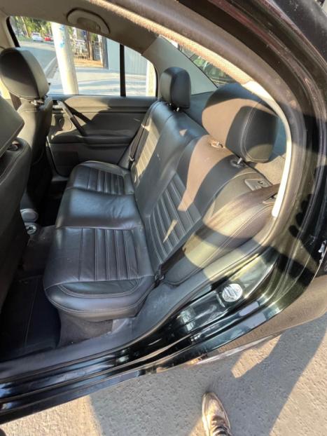 VOLKSWAGEN Polo Sedan 1.6 4P COMFORTLINE FLEX, Foto 5