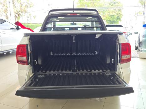 VOLKSWAGEN Saveiro 1.6 16V FLEX MSI ROBUST CABINE DUPLA, Foto 17