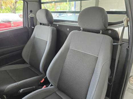 VOLKSWAGEN Saveiro 1.6 16V FLEX MSI TRENDLINE CABINE SIMPLES, Foto 13