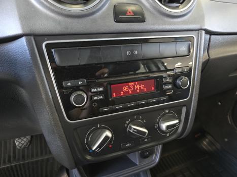 VOLKSWAGEN Saveiro 1.6 G6 HIGHLINE CABINE DUPLA FLEX, Foto 9