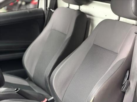 VOLKSWAGEN Saveiro 1.6 G7 CABINE SIMPLES ROBUST FLEX, Foto 6