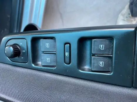 VOLKSWAGEN Space Fox 1.6 4P FLEX TREND, Foto 11