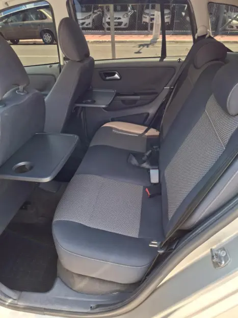 VOLKSWAGEN Space Fox 1.6 4P FLEX SPORTLINE, Foto 8