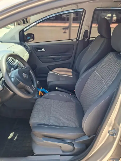 VOLKSWAGEN Space Fox 1.6 4P FLEX SPORTLINE, Foto 10