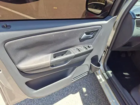 VOLKSWAGEN Space Fox 1.6 4P FLEX SPORTLINE, Foto 12