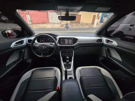 VOLKSWAGEN T-Cross 1.4 4P 250 TSI FLEX HIGHLINE AUTOMÁTICO, Foto 2 VOLKSWAGEN T-Cross 1.4 4P 250 TSI FLEX HIGHLINE AUTOMÁTICO, Foto 2