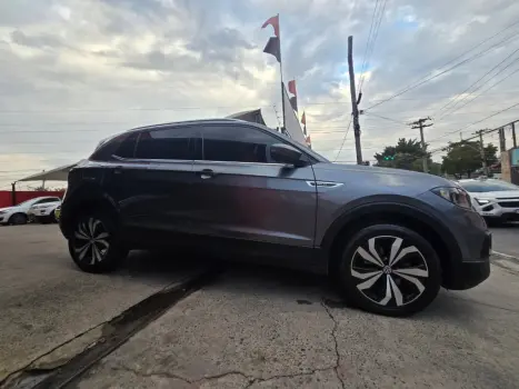 VOLKSWAGEN T-Cross 1.4 4P 250 TSI FLEX HIGHLINE AUTOMÁTICO, Foto 9 VOLKSWAGEN T-Cross 1.4 4P 250 TSI FLEX HIGHLINE AUTOMÁTICO, Foto 9