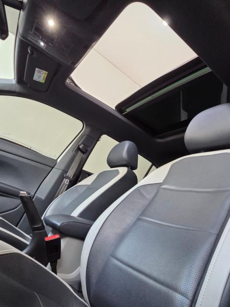 VOLKSWAGEN T-Cross 1.4 4P 250 TSI FLEX HIGHLINE AUTOM�TICO, Foto 9