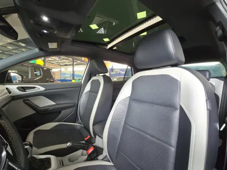 VOLKSWAGEN T-Cross 1.4 4P 250 TSI FLEX HIGHLINE AUTOM�TICO, Foto 7