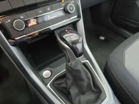 VOLKSWAGEN T-Cross 1.0 4P 200 TSI FLEX COMFORTLINE AUTOM�TICO, Foto 9