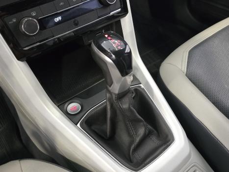 VOLKSWAGEN T-Cross 1.4 4P 250 TSI FLEX HIGHLINE AUTOM�TICO, Foto 9