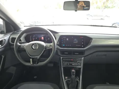 VOLKSWAGEN T-Cross 1.0 4P 200 TSI FLEX COMFORTLINE AUTOM�TICO, Foto 10