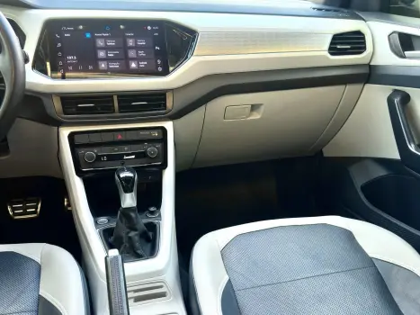 VOLKSWAGEN T-Cross 1.4 4P 250 TSI FLEX HIGHLINE AUTOM�TICO, Foto 13