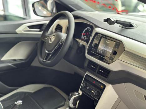 VOLKSWAGEN T-Cross 1.4 4P 250 TSI FLEX HIGHLINE AUTOM�TICO, Foto 4