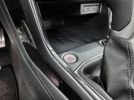 VOLKSWAGEN T-Cross 1.4 4P 250 TSI FLEX HIGHLINE AUTOM�TICO, Foto 19