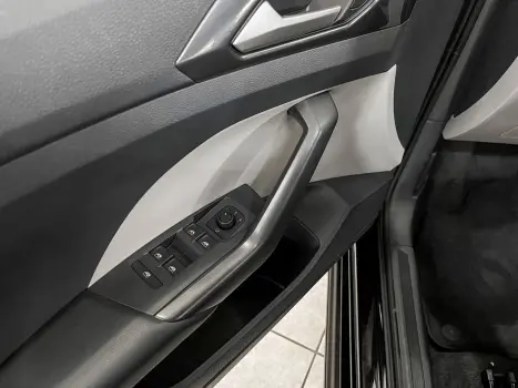 VOLKSWAGEN T-Cross 1.4 4P 250 TSI FLEX HIGHLINE AUTOM�TICO, Foto 12