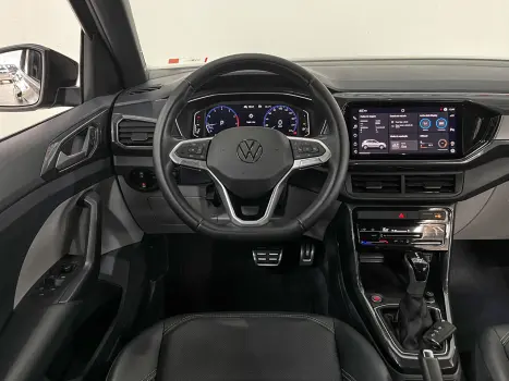 VOLKSWAGEN T-Cross 1.4 4P 250 TSI FLEX HIGHLINE AUTOM�TICO, Foto 17