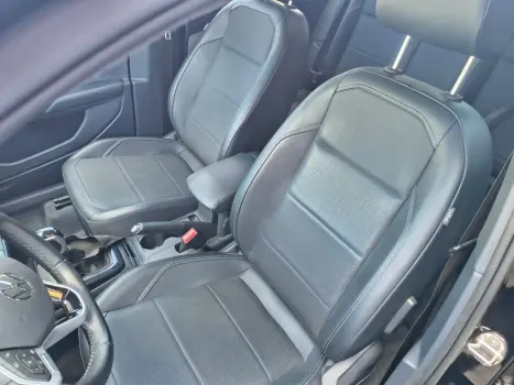 VOLKSWAGEN T-Cross 1.4 4P 250 TSI FLEX HIGHLINE AUTOM�TICO, Foto 7