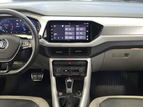 VOLKSWAGEN T-Cross 1.4 4P 250 TSI FLEX HIGHLINE AUTOM�TICO, Foto 8