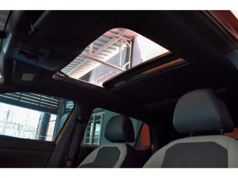 VOLKSWAGEN T-Cross 1.4 4P 250 TSI FLEX HIGHLINE AUTOM�TICO, Foto 15