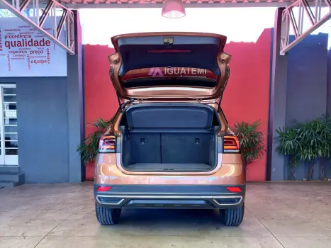 VOLKSWAGEN T-Cross 1.4 4P 250 TSI FLEX HIGHLINE AUTOM�TICO, Foto 23