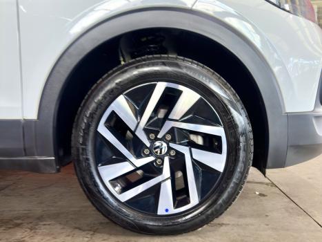 VOLKSWAGEN T-Cross 1.4 4P 250 TSI FLEX HIGHLINE AUTOM�TICO, Foto 22